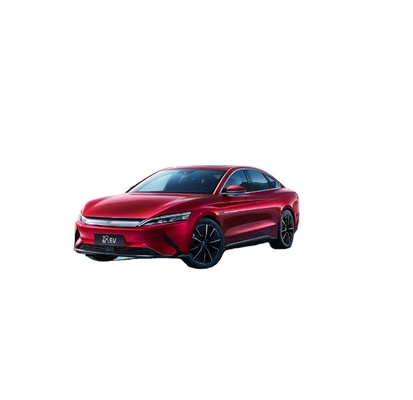 BYD'nin amiral gemisi tamamen elektrikli sedanı Han EV, 4 tekerlekten 715 km ultra uzun bir menzile sahiptir.