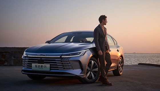 BYD Hibrit 120KM Aile Arabası Yok Edici 05 Şampiyonlar Sürümü