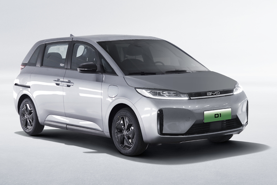 BYD Pure Electric Taxi D1 418 km menzile ve elektrikli bir sürgülü kapıya sahiptir.