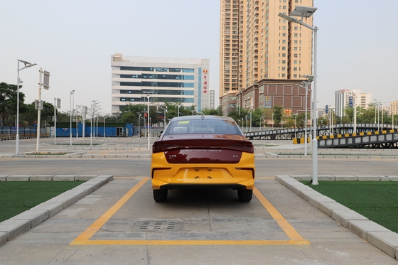BYD Pure Electric e3 350KM'lik bir menzile sahip özel araç.