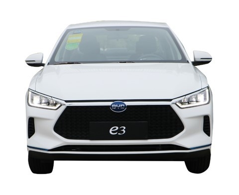 BYD saf elektrikli e3 taksisi 401KM'ye sahip.