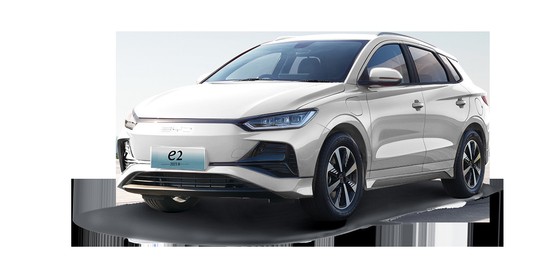 Çin'de yapılmış, 405 km menzile sahip, 2023 saf elektrikli BYD e2 sedan paylaşılan araba.