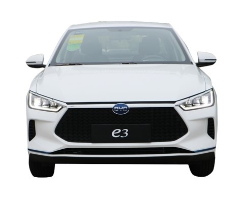 Çin'de yapılmış, 401 km menzile sahip BYD Saf Elektrikli Araç e3 Şehir Paylaşım Aracı